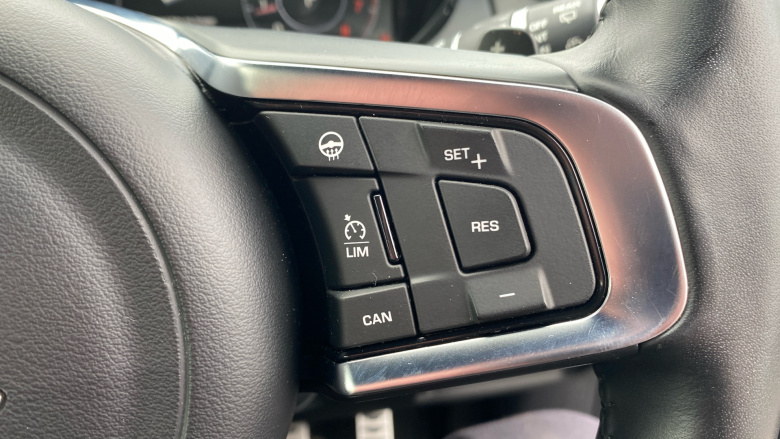 Jaguar E-Pace 2.0 [200] Chequered Flag Edition 5dr Auto Petrol Estate